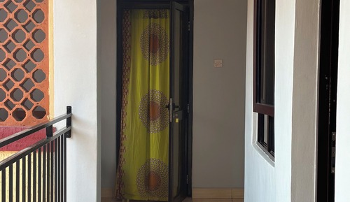 Dormitorio compartido clásico, en esquina