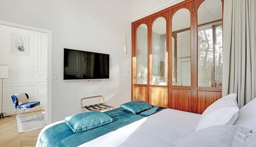 Apartamento City, 1 cama de matrimonio grande con sofá cama, Aire acondicionado, vistas al parque
