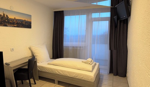 Habitación estándar con 2 camas individuales, balcón, vistas al viñedo