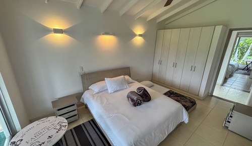 Habitación triple Confort, vistas al jardín