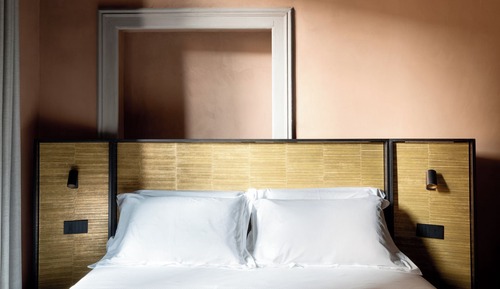 Habitación clásica doble, 1 cama de matrimonio grande, baño privado, vistas a la ciudad