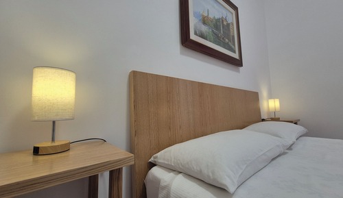Habitación clásica con 1 cama doble o 2 individuales, vistas al patio