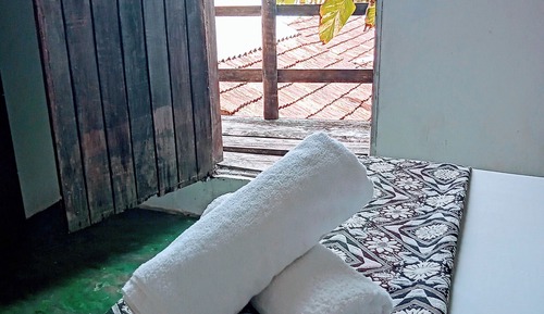 Habitación triple económica, vistas a la playa