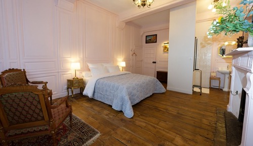 Habitación de lujo doble, 1 cama de matrimonio, vistas al patio