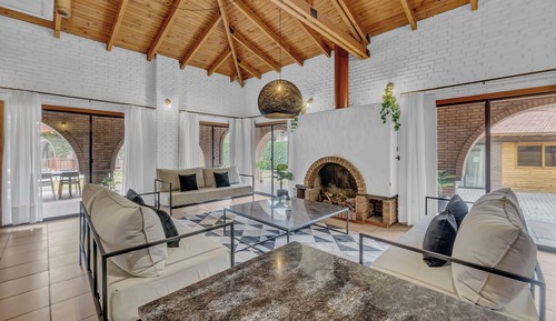 Villa Deluxe