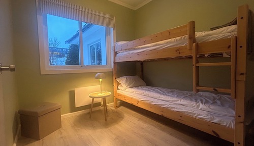 Habitación familiar, varias camas, vistas al mar (2 Rooms)