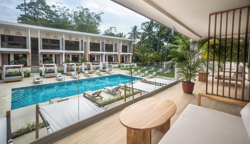 Habitación Deluxe, vistas a la piscina