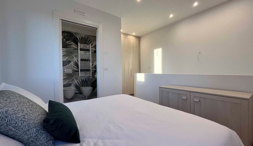 Apartamento superior, cocina básica, vistas a la colina