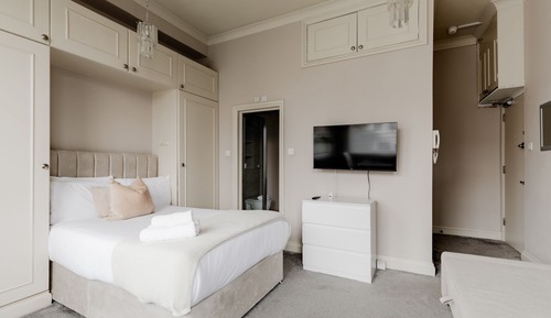 Apartamento, baño privado (3)