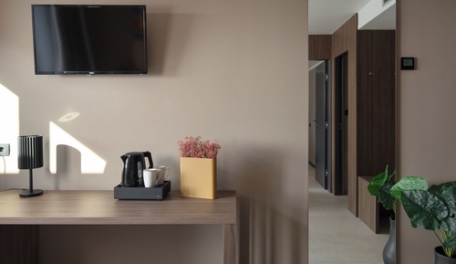 Habitación estándar doble, 1 cama de matrimonio grande con sofá cama, balcón