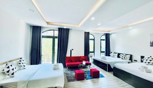 Dormitorio compartido familiar, balcón, vistas al jardín