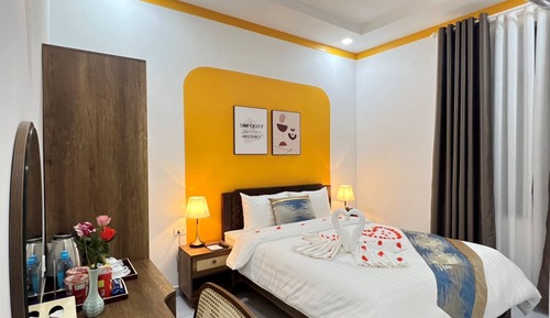 Family Triple Connecting Room