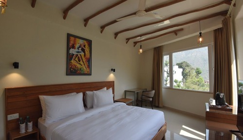 Habitación de lujo, balcón, vistas a la montaña