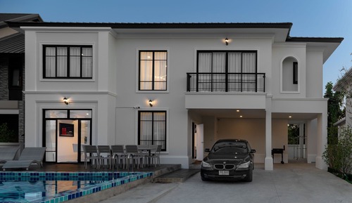 Kanna British Pool Villa