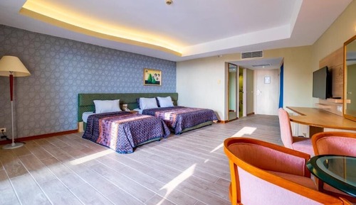 Standard Room, Partial Sea View