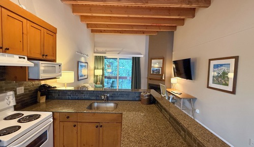 Apartamento, varias camas, acceso a la piscina, vistas a la montaña (#507)