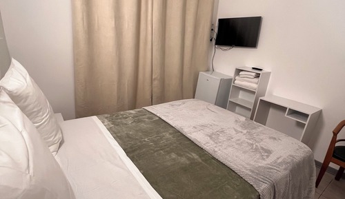 Habitación básica doble, vistas a la ciudad