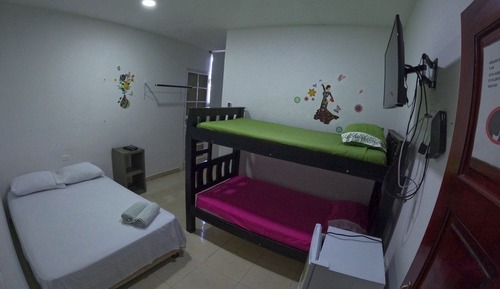 Habitación cuádruple económica