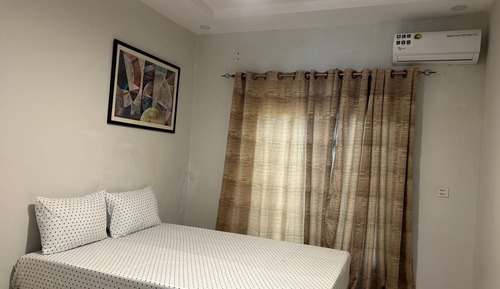 Apartamento de lujo, 3 habitaciones, balcón, vistas al mar