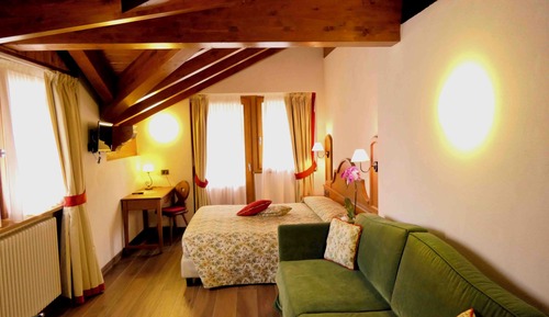 Suite superior, balcón, vistas a la montaña