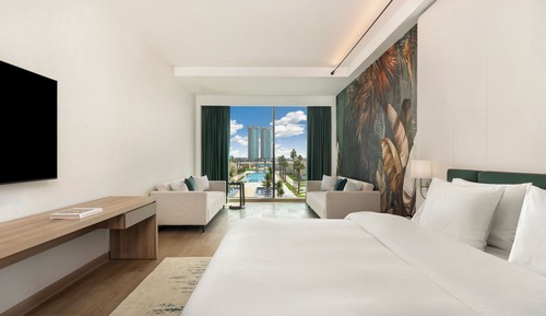 Suite ejecutiva, vistas a la piscina