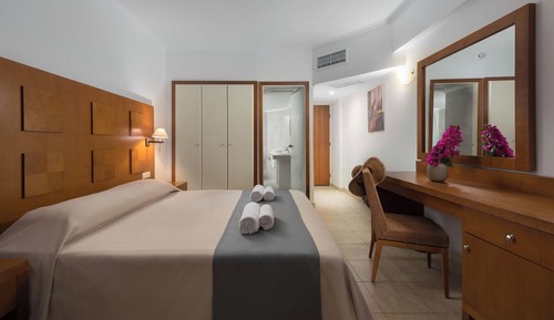 Double Room, Side Sea View