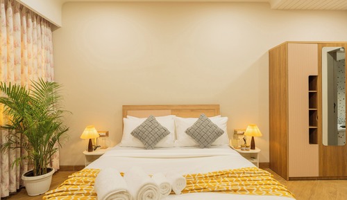 Apartamento, 1 cama de matrimonio grande, balcón, vistas a la ciudad
