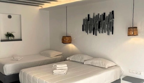 Habitación triple estándar, vistas parciales al mar