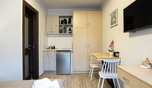 Estudio superior, planta baja