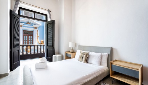 Apartamento, 2 habitaciones, balcón, vistas a la ciudad