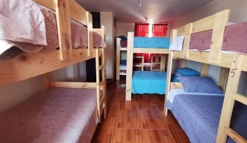 Habitación familiar, varias camas, no fumadores, vistas a la ciudad