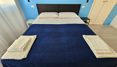 Habitación doble, balcón