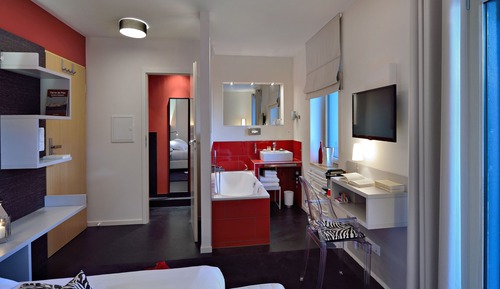 Habitación doble, baño privado ( Invitation à l'aventure )