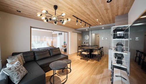 Apartamento familiar, balcón, vistas al jardín
