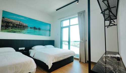 Suite estudio superior, varias camas, balcón, vistas al mar