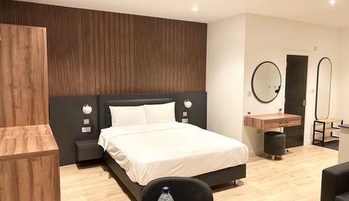 Suite estudio de lujo, 1 cama de matrimonio grande con sofá cama
