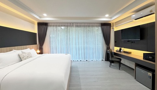 Habitación estándar con 1 cama doble o 2 individuales, balcón