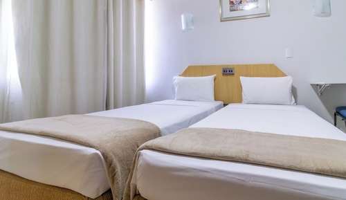 Habitación estándar con 2 camas individuales
