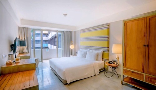 Habitación Deluxe, balcón, vistas a la piscina