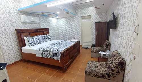 Habitación con 1 cama doble o 2 individuales, vistas a la ciudad
