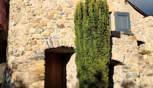 Casa clásica, vistas a la montaña