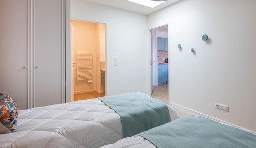 Apartamento familiar, 2 habitaciones, balcón