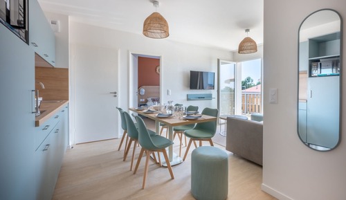 Apartamento, 3 habitaciones, balcón