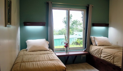 Habitación básica, vistas al jardín