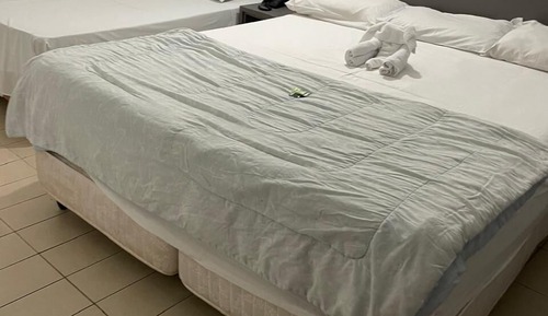 Habitación clásica con 1 cama doble o 2 individuales, no fumadores, vistas a la ciudad