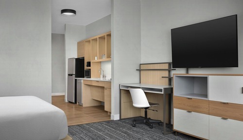 Estudio, 1 cama de matrimonio grande con sofá cama