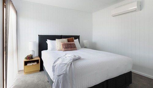 Cabaña básica, 1 cama de matrimonio grande con sofá cama, accesible en silla de ruedas