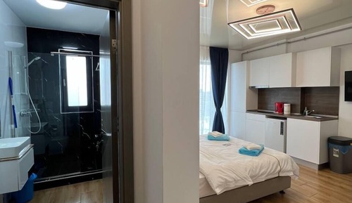 Estudio Deluxe, vistas parciales al mar