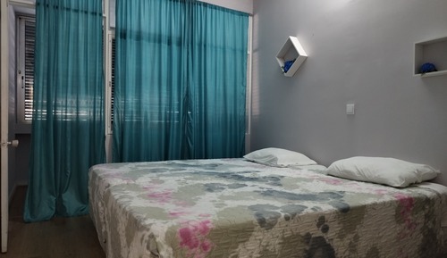 Habitación triple básica, vistas a la ciudad