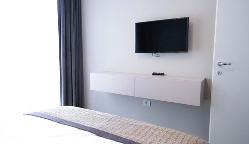 Apartamento estándar, balcón, vistas parciales al mar